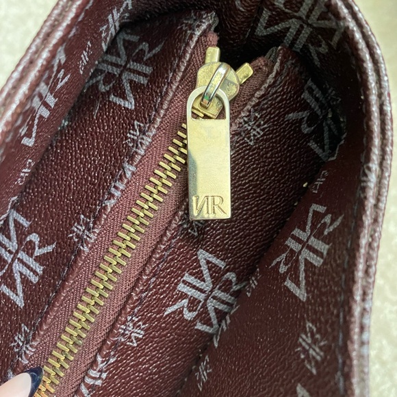 Vintage Nina Ricci burgundy leather purse EUC - Picture 5 of 10